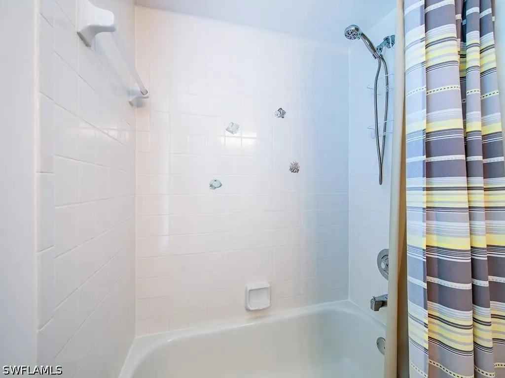 865 New Waterford Drive Naples FL 34104