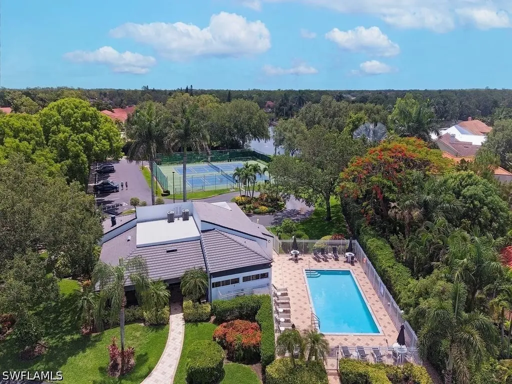 865 New Waterford Drive Naples FL 34104