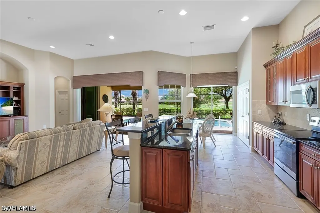 12118 Wicklow Lane Naples FL 34120