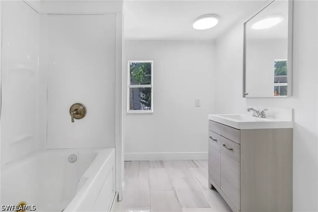 120 Grassy Key Lane Naples FL 34114
