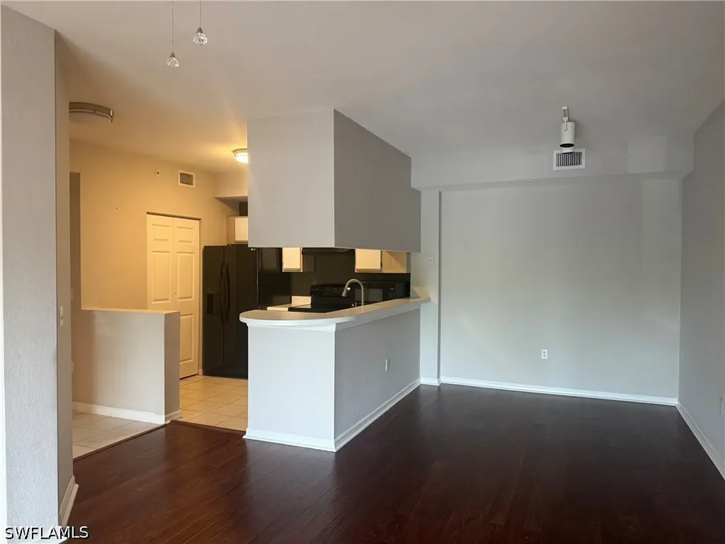 6490 Aragon Way Fort Myers FL 33966