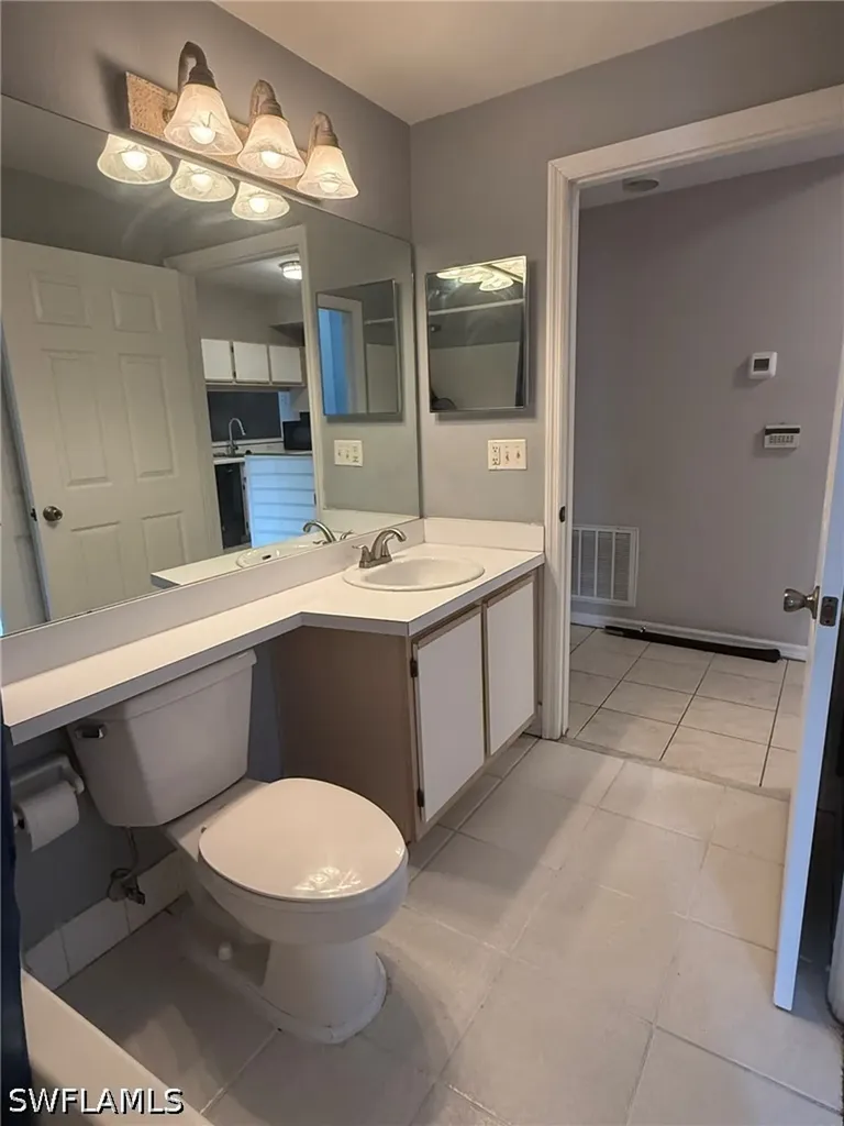 6490 Aragon Way Fort Myers FL 33966