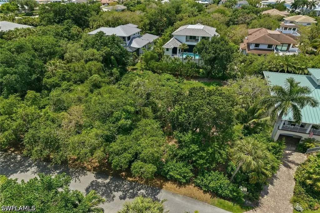 375 Gumbo Limbo Lane Marco Island FL 34145