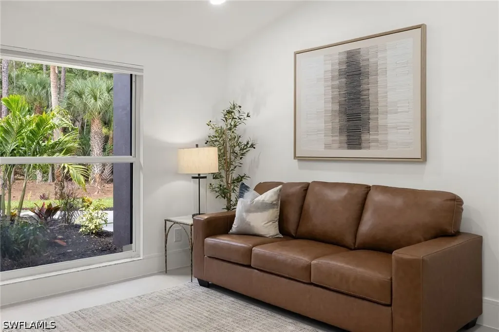 4521 3rd Avenue NW Naples FL 34119