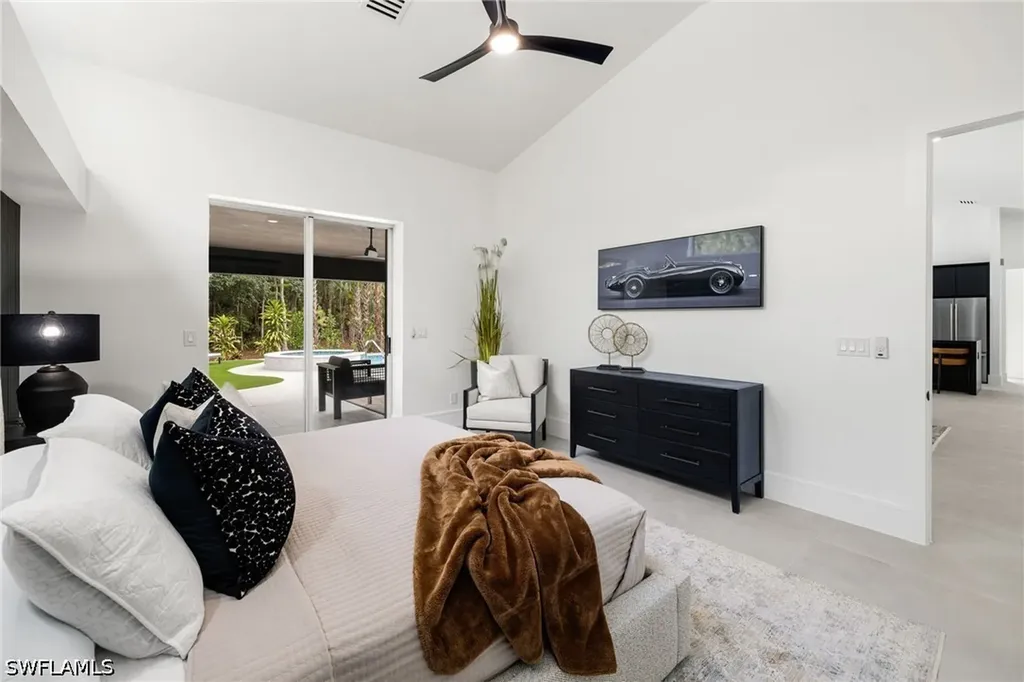 4521 3rd Avenue NW Naples FL 34119