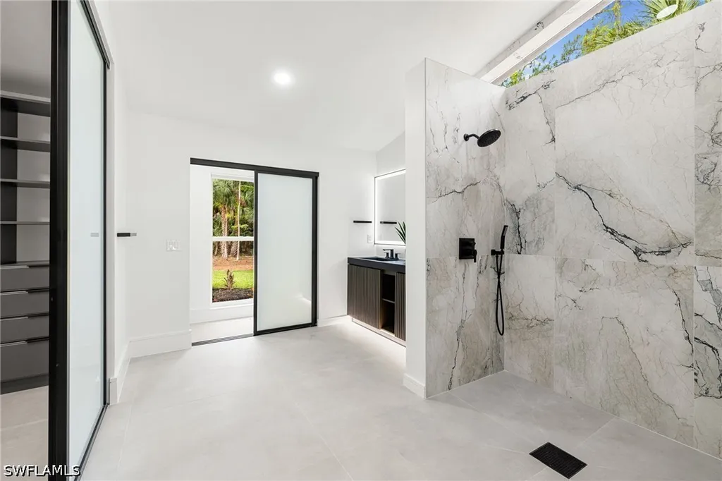 4521 3rd Avenue NW Naples FL 34119