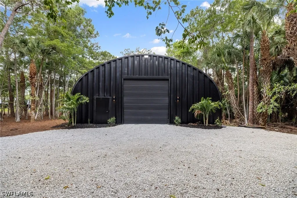 4521 3rd Avenue NW Naples FL 34119