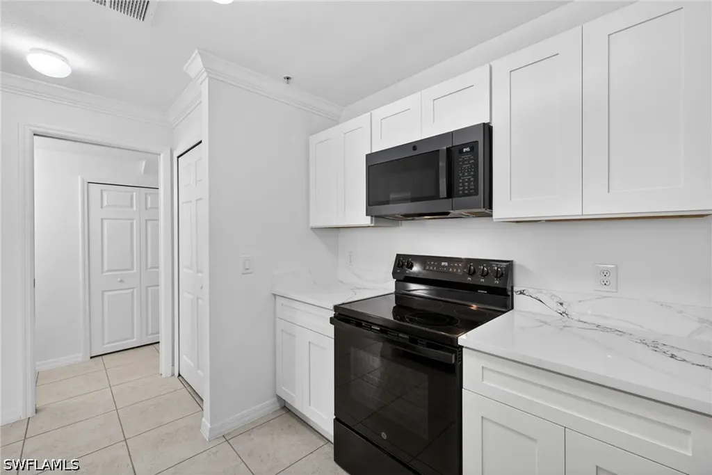 9076 Gervais Circle Naples FL 34120