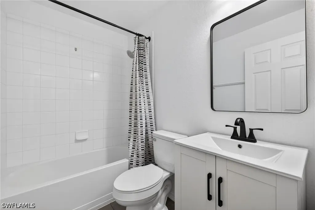 9076 Gervais Circle Naples FL 34120