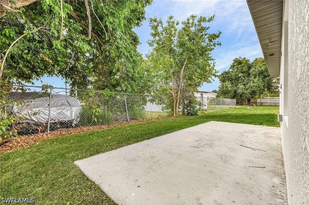 2161 Ben Street Fort Myers FL 33916