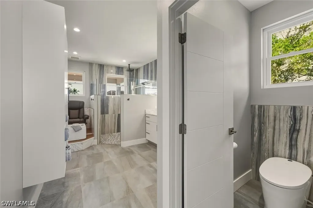 27088 Del Lane Bonita Springs FL 34135