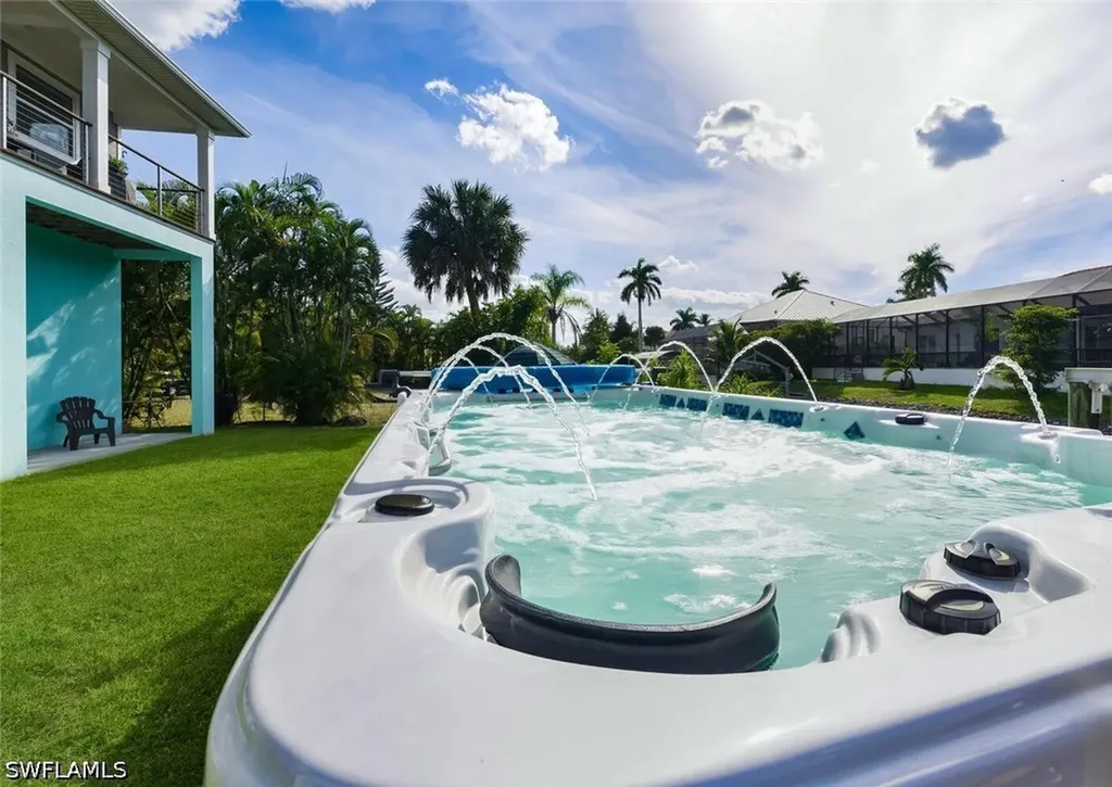 27088 Del Lane Bonita Springs FL 34135