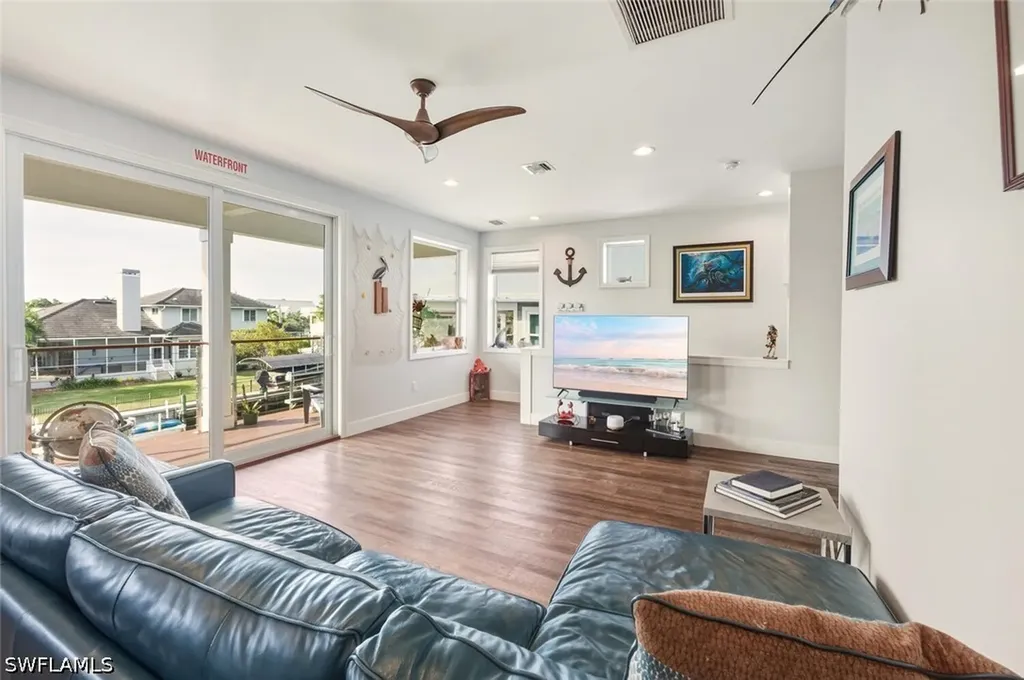 27088 Del Lane Bonita Springs FL 34135