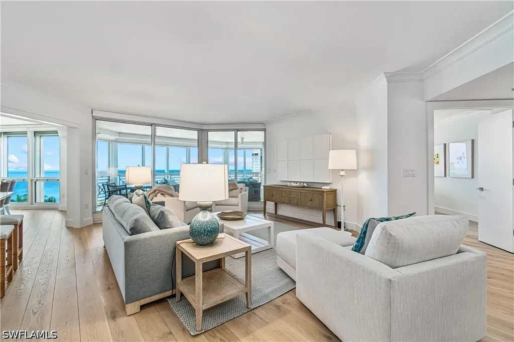 4021 Gulf Shore Boulevard N Naples FL 34103