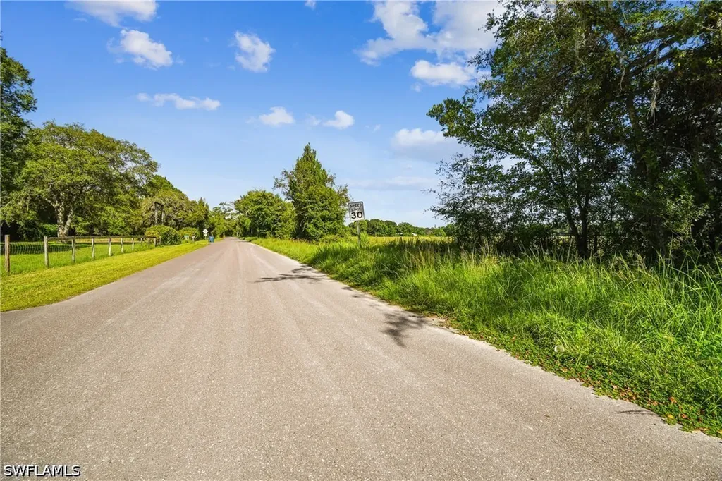 18139 Benes Roush Road Brooksville FL 39604
