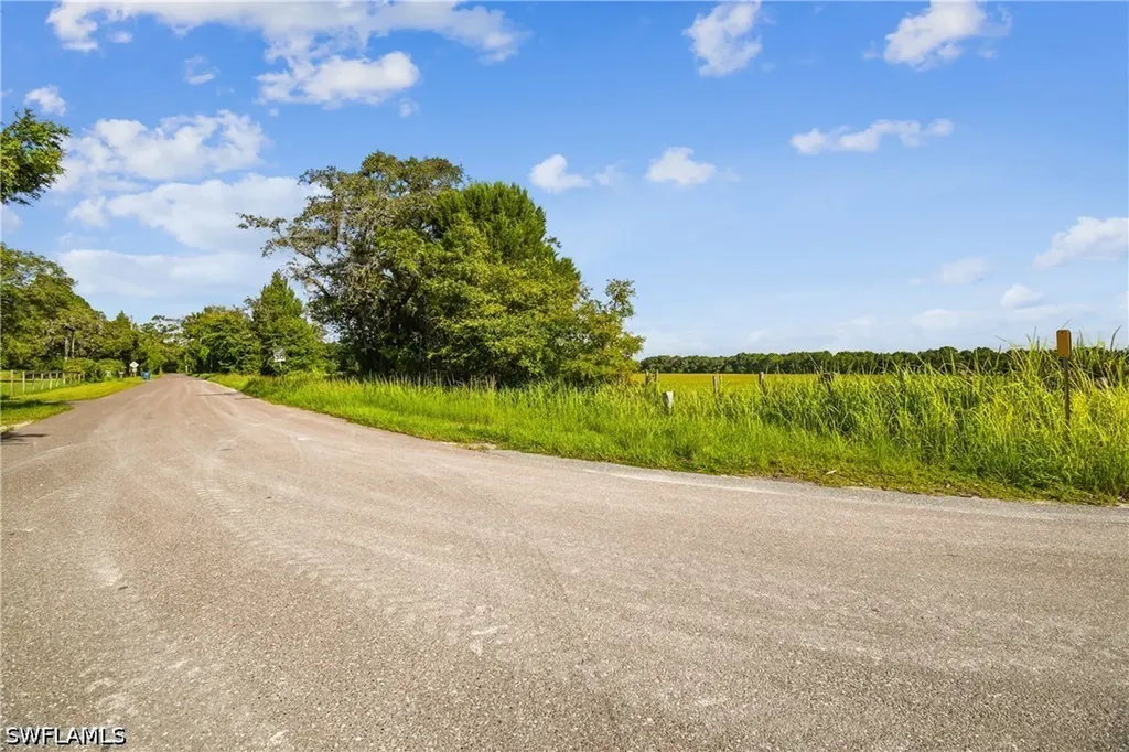 18139 Benes Roush Road Brooksville FL 39604