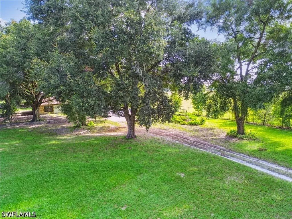 18139 Benes Roush Road Brooksville FL 39604