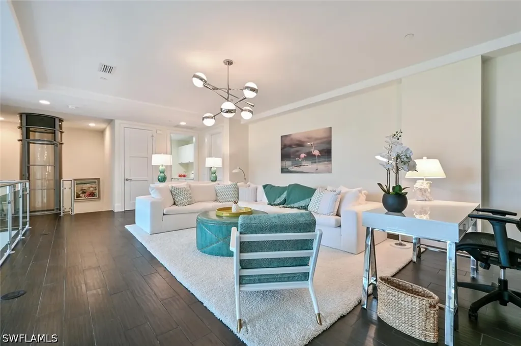 1030 3rd Avenue S Naples FL 34102