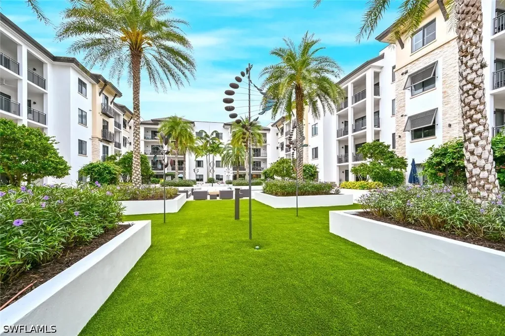 1030 3rd Avenue S Naples FL 34102