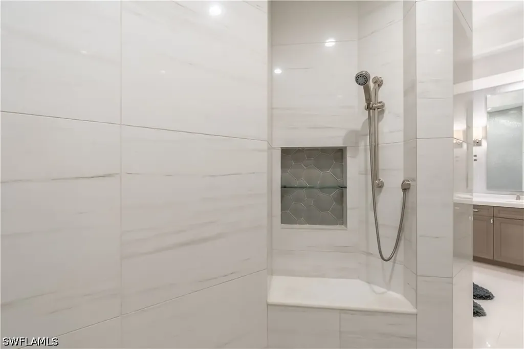 16366 Corsica Way Naples FL 34110