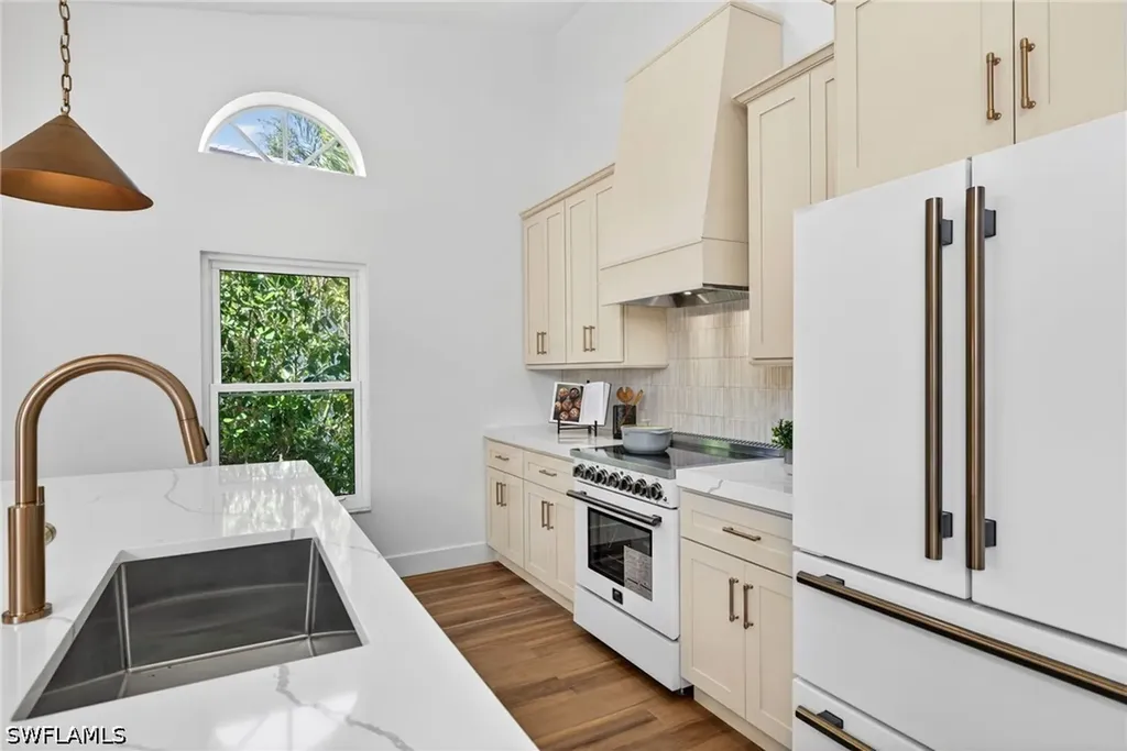 10987 Fieldfair Drive Naples FL 34119
