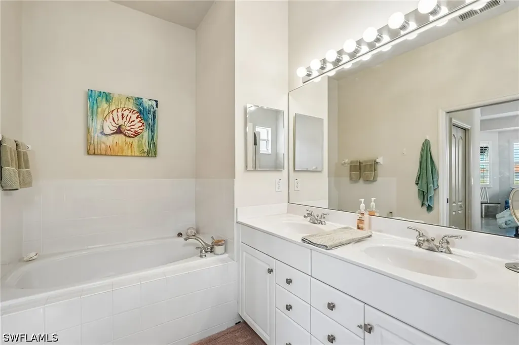 7895 Sanctuary Circle Naples FL 34104
