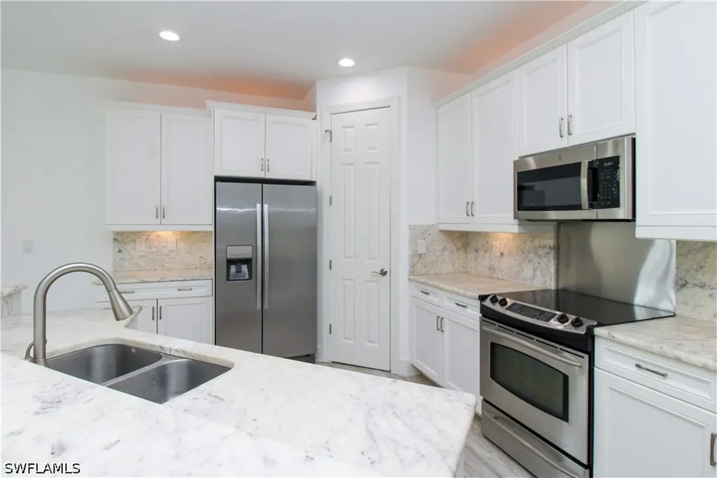 1371 Michigan Avenue Naples FL 34103