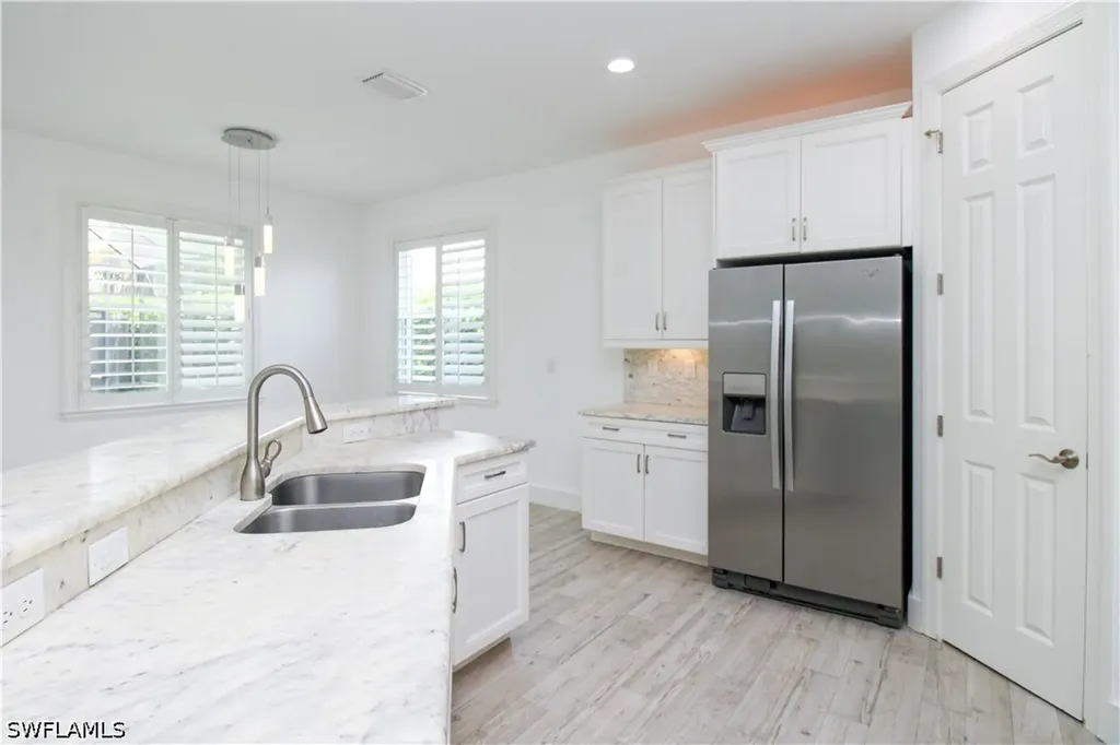 1371 Michigan Avenue Naples FL 34103