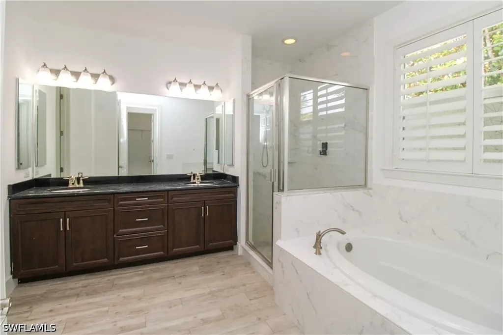 1371 Michigan Avenue Naples FL 34103