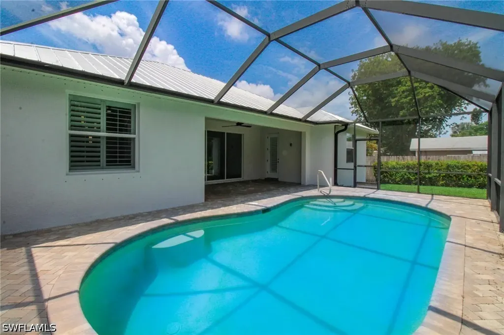 1371 Michigan Avenue Naples FL 34103