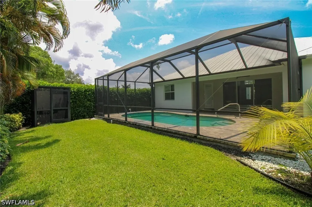 1371 Michigan Avenue Naples FL 34103