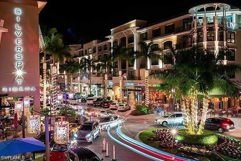 1371 Michigan Avenue Naples FL 34103