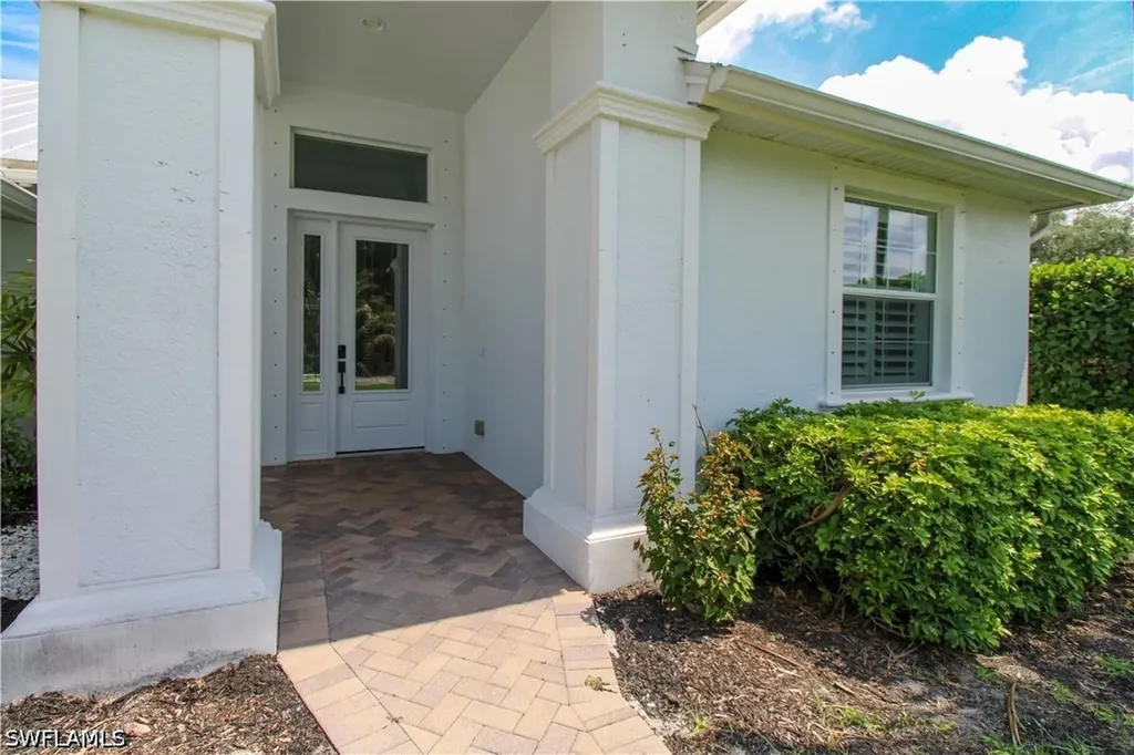 1371 Michigan Avenue Naples FL 34103