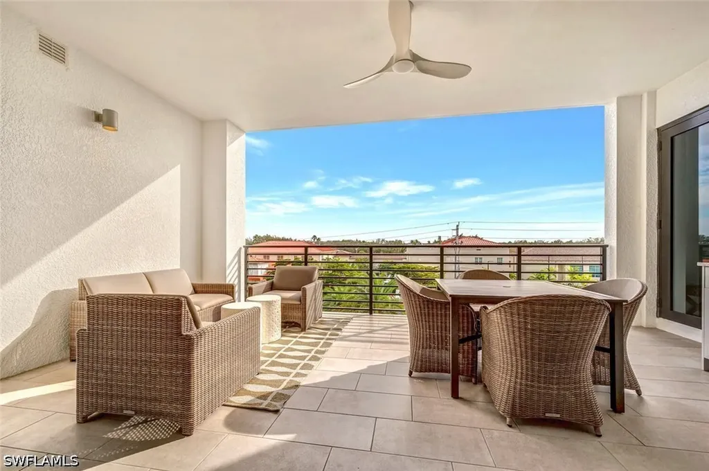 1125 Central Avenue Naples FL 34102