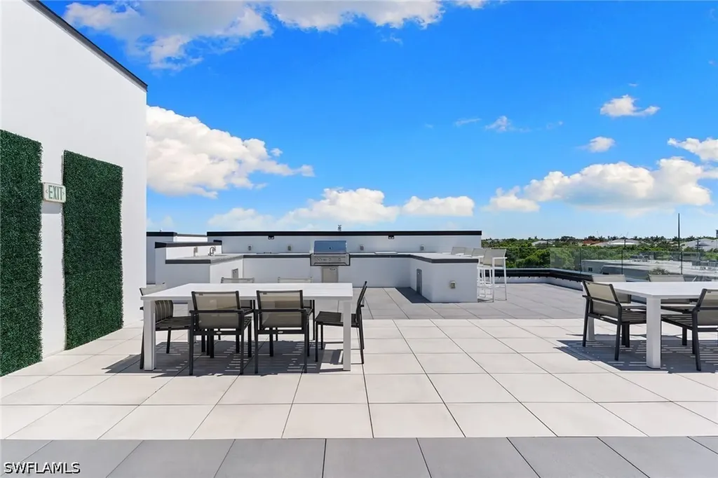 850 Central Avenue Naples FL 34102