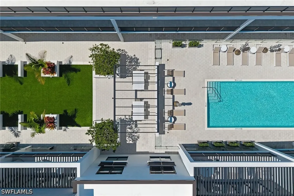 850 Central Avenue Naples FL 34102