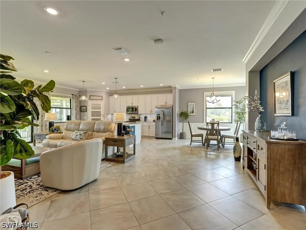 2359 Montserrat Lane Naples FL 34120