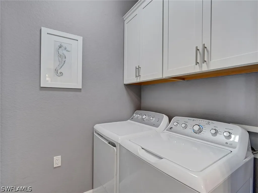 2359 Montserrat Lane Naples FL 34120