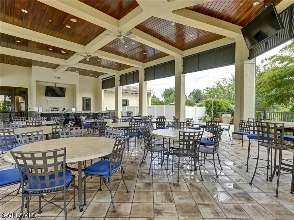 2359 Montserrat Lane Naples FL 34120