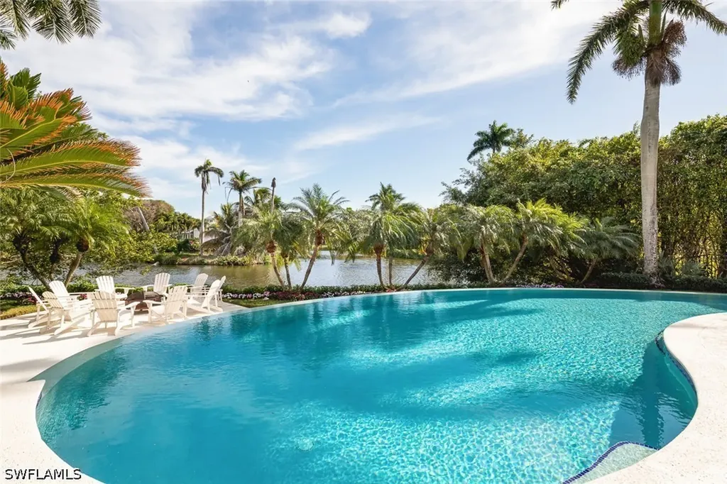 2595 Half Moon Walk Naples FL 34102