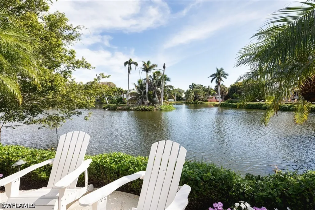 2595 Half Moon Walk Naples FL 34102