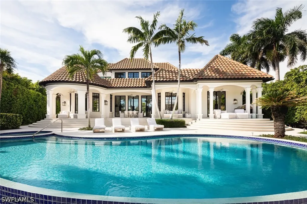 2595 Half Moon Walk Naples FL 34102