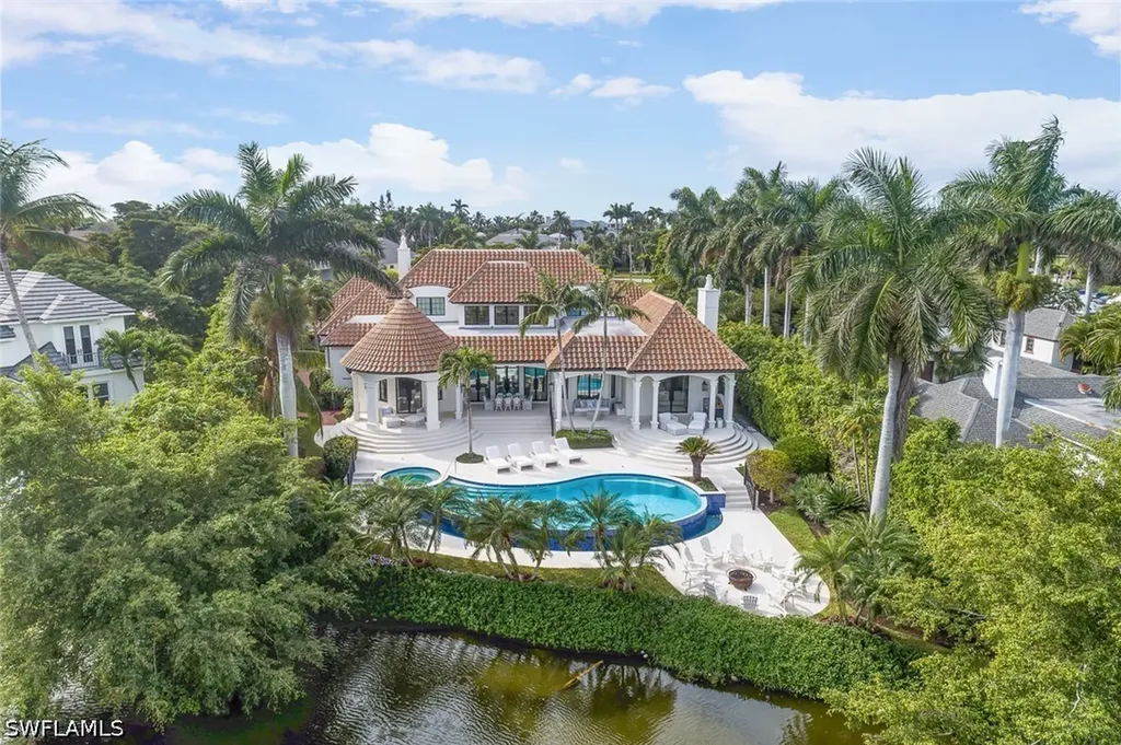 2595 Half Moon Walk Naples FL 34102