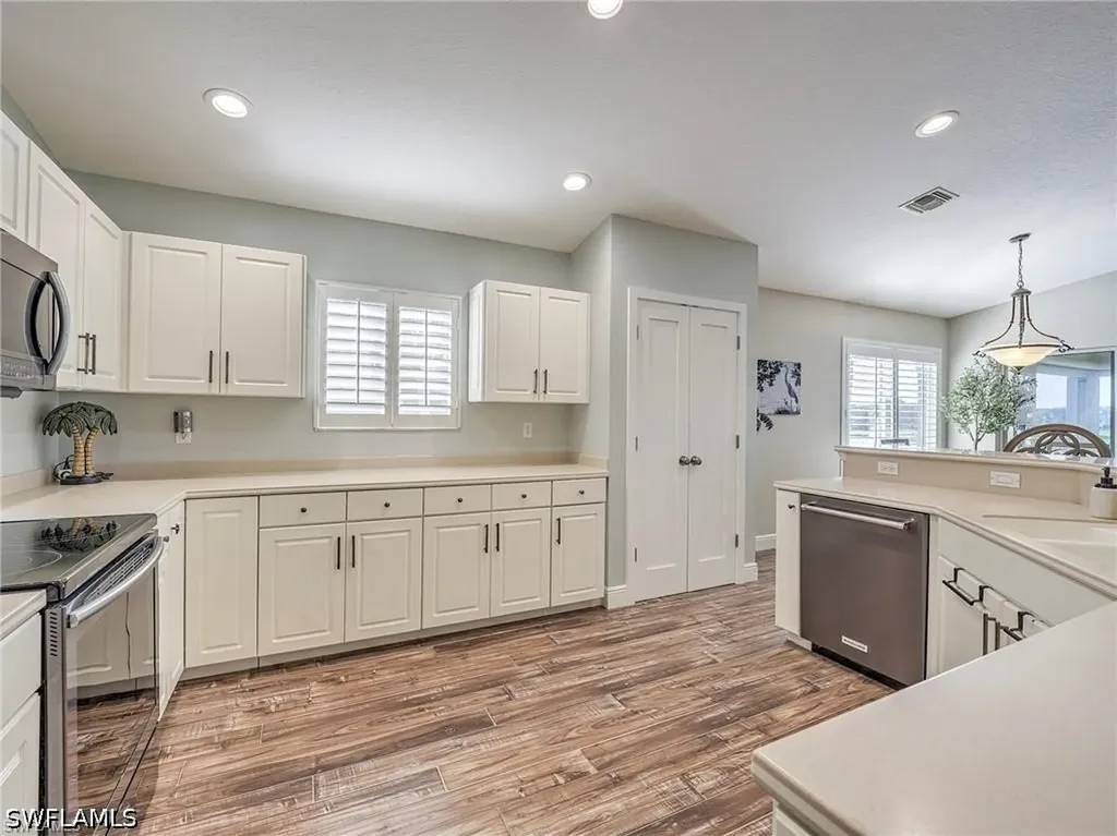 8460 Southbridge Drive Estero FL 33967