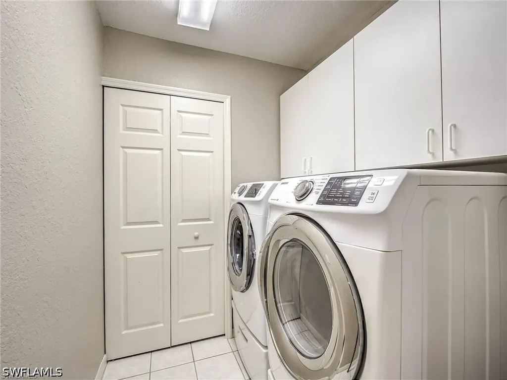 8460 Southbridge Drive Estero FL 33967
