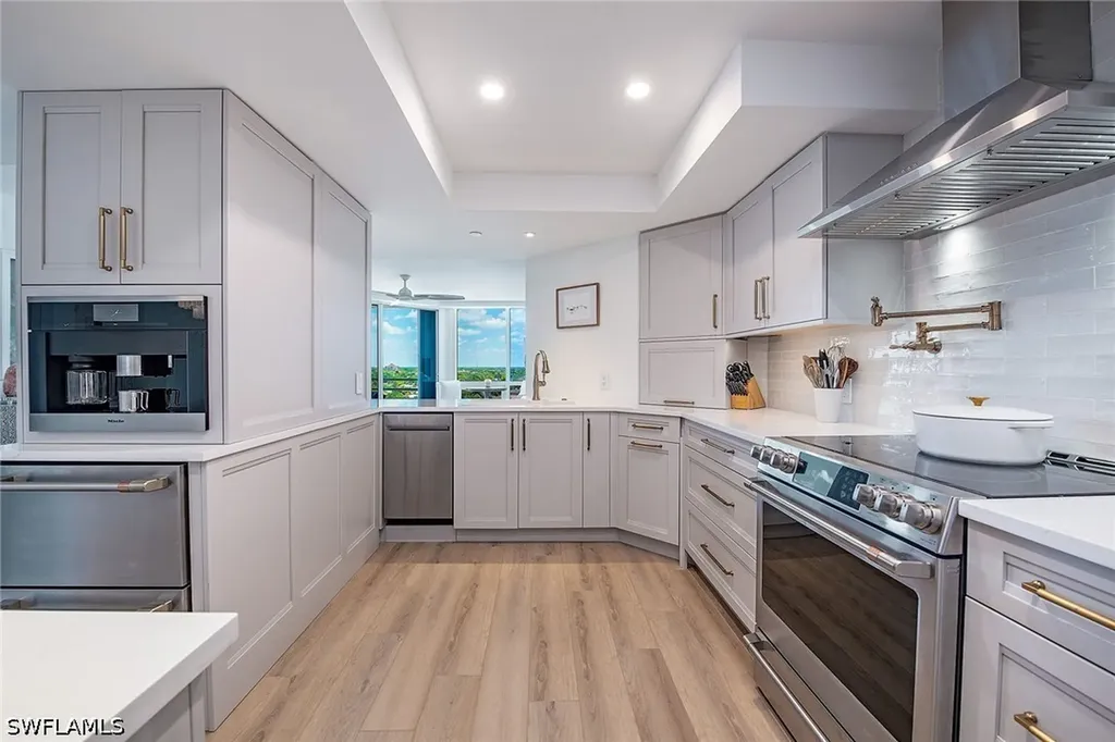 4751 Gulf Shore Boulevard N Naples FL 34103