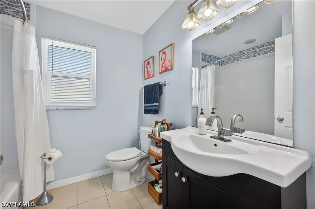 3813 SE 12th Place Cape Coral FL 33904