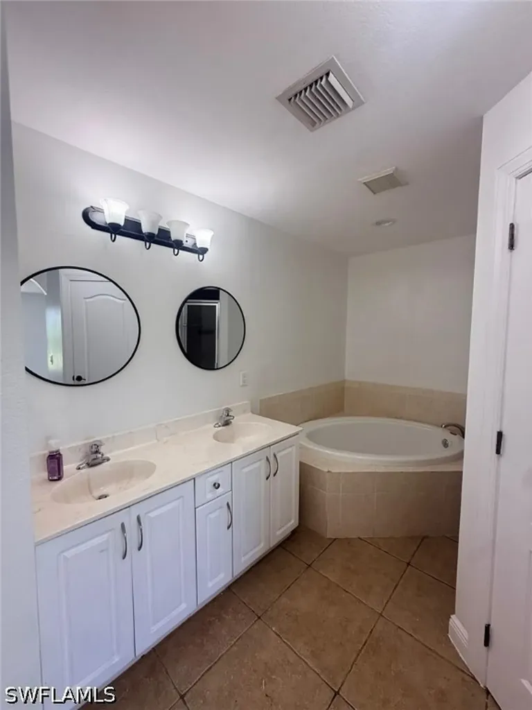 4383 22nd Avenue NE Naples FL 34120