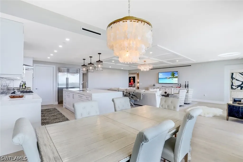 13915 Old Coast Road Naples FL 34110