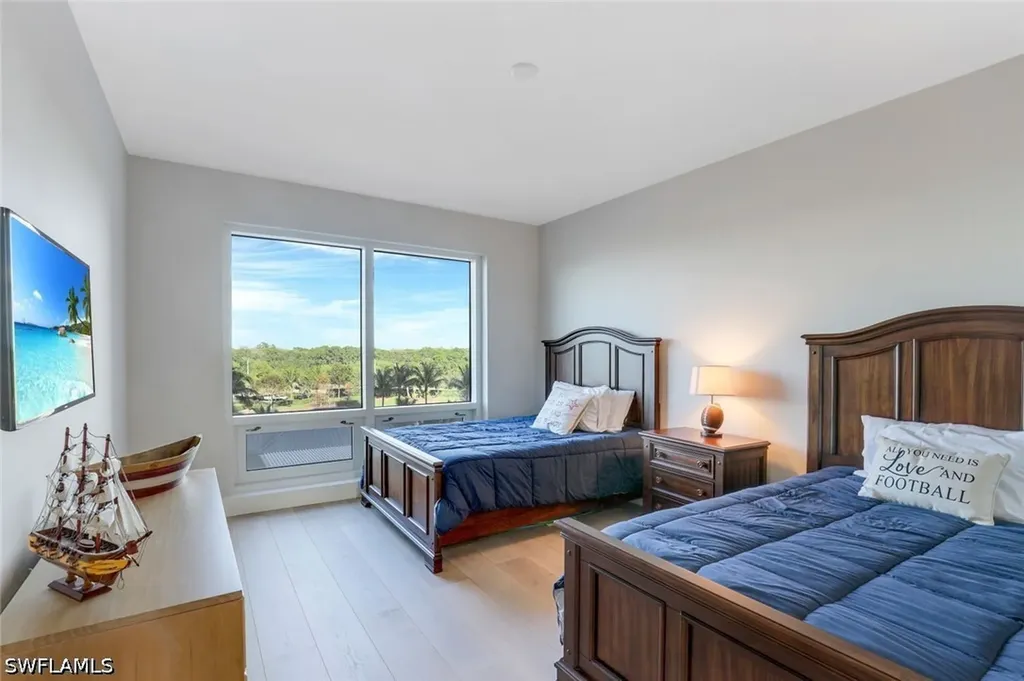 13915 Old Coast Road Naples FL 34110